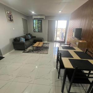 Modern 2 Bedroom Home