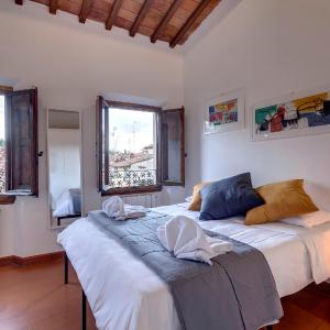 Opera - Sinfonia - Minuetto - Melody Apartments by Mamo Florence