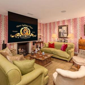 Stunning Notting Hill 3 bed with Air con