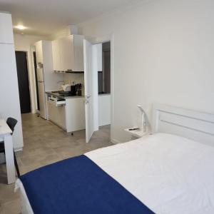 Tal's Apartment