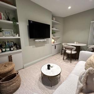 Stunning 1 Bed Apartment near Fulham Tube