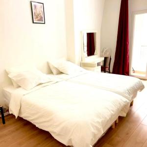 Bastillle two bedroom APT