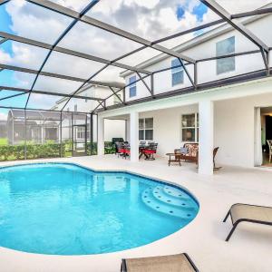 Upstay Luxury Resort Mansion w Pool Near Disney
