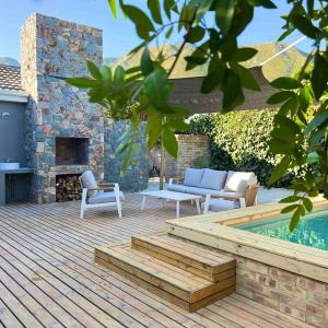 Amazing Brand New Holiday Home with Pool!