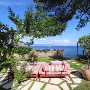 Apartment in villa Mery on the sea