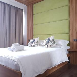 Modern 1BD in Ortigas, WiFi ,Netflix ,Pool ,Gym