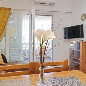 Modern eingerichtete Apartment für 4 Personen mit Meerblick