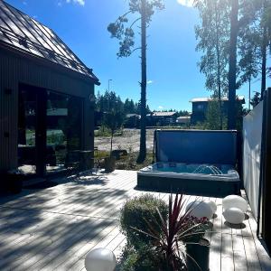 Guesthouse with sauna & hot tub & cold water tub