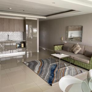 Chequers Suites Subic Bay