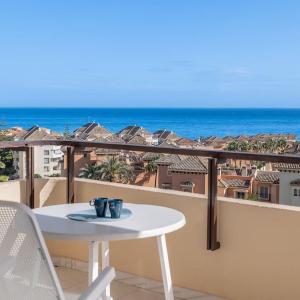 Charming Apartment with Sea Views