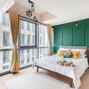 The Sweet Escape 1 BR w Pool, Sauna, Gym and More