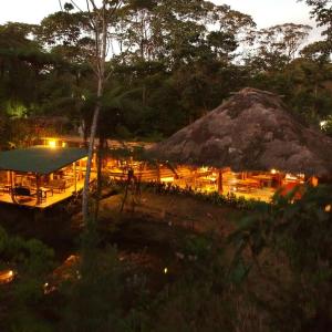 Bonita casa con piscina en amazonia
