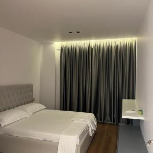 Escape Luxury apartment 2