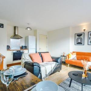 Modern 2BR near Manchester city centre - Free parking garage