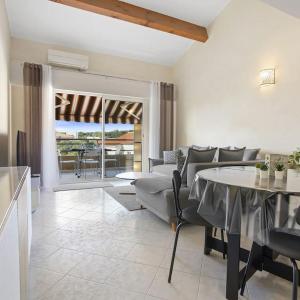 Joli 65m2 piscine parking