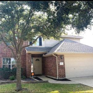 Charming 4-BR Home for Rent!
