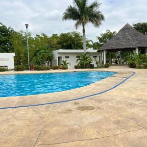 Nueva en Frac Privado Alberca 50MBS FACTuramos