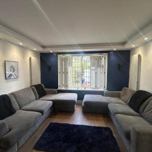 Wandworth, South London Deluxe King Room 2