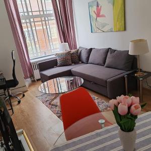 Nice two bedroom apartment in Bayswater