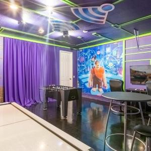 Summer Retreat - 9 Bedroom Luxury Home Near Disney!