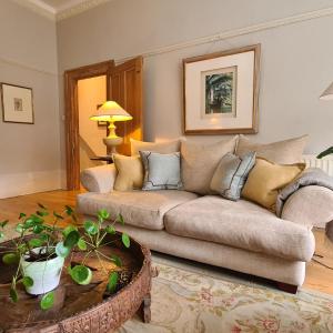 Crouch End Apartment - Spacious flat close to Central London