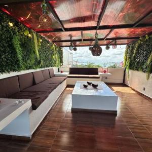 Spacious Two-Story Apartment in Hotel Zone Central Location, Just 5 Minutes from Nightlife and Tourist Hotspots