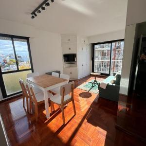 Amplio departamento luminoso en Belgrano, max 6 pax, wifi rapido, cochera