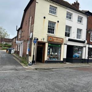 20A high street