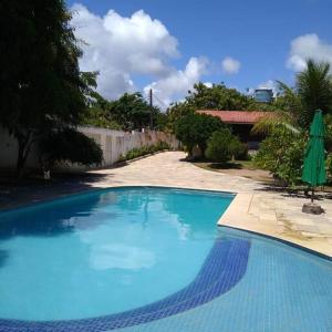 Casa Com Piscina, Área Gourmet e Churrasqueira