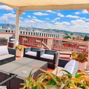 Panoramic Luxury Little Penthouse