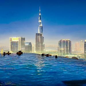 Luxury 2BR at Paramount Midtown with infinity pool