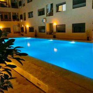 L'Oasis Lumineux avec Piscine et Terrasse