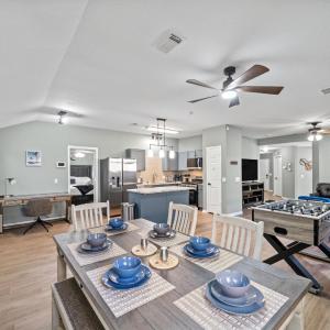 Dreamy Villa -Near Airport, Downtown - Open Concept