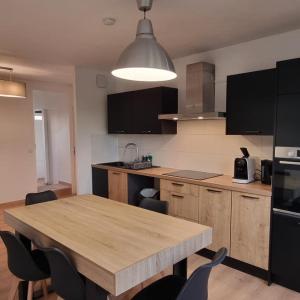 Chambres avec salle d'eau privative dans appartement partagé
