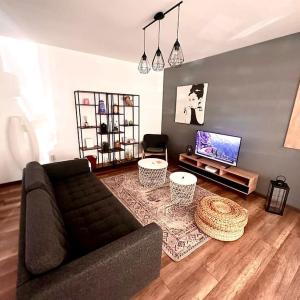 Casa curte interioara, centru
