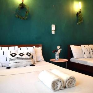 Carel Holiday Homes - Stylish 2 Bedroom with Pool