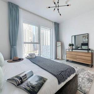 La Vie JBR Gorgeous One Bedroom Beach Access Panoramic Pool