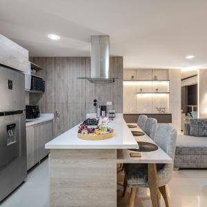 Apto nuevo, elegante y cómodo