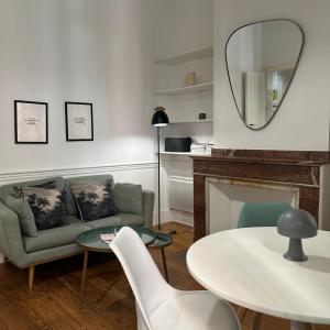 Le Toulousain 001 - Appartement calme en rez-de-chaussée avec Terrasse - Hypercentre, quartier Jeanne d'Arc