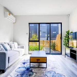 Cosy 3 Bedroom Townhouse in East Auckland