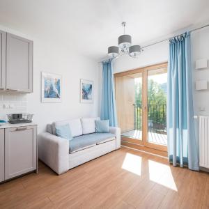 Wola Kolejowa Chic Apartment by BookingHost
