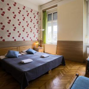 East Station Private Rooms