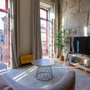 Mouzinho's Place by LovelyStay