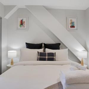 Augustus Harmony Apartment with Parking - Air-con
