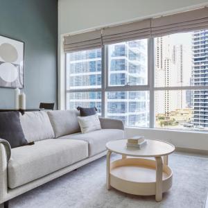 Blueground Bay Central pool gym balcony DXB-853