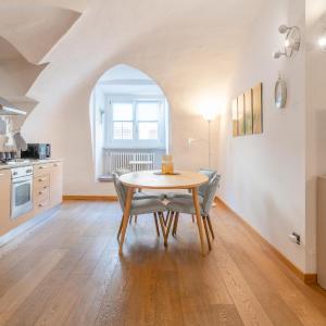 Casa Felicita, 2 rooms by HAPPYHOSTORINO