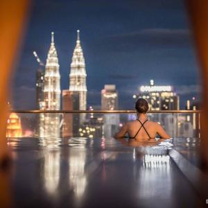 Infinity Pool Hostel