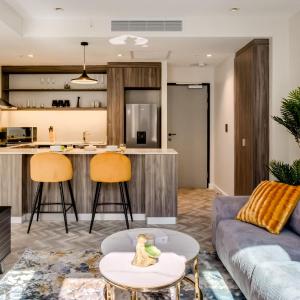 City Suite 906