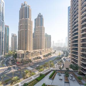 Creative Homes I Modern 2BR I Partial Burj View