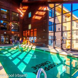 Royal Vista II Pool-Spa Ski-in out Gym, Sauna, Laundry, BBQ
